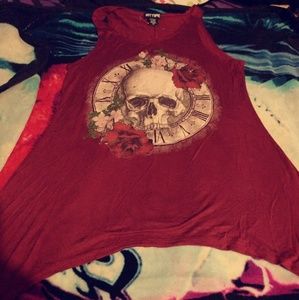 Hottopic red skull shirt